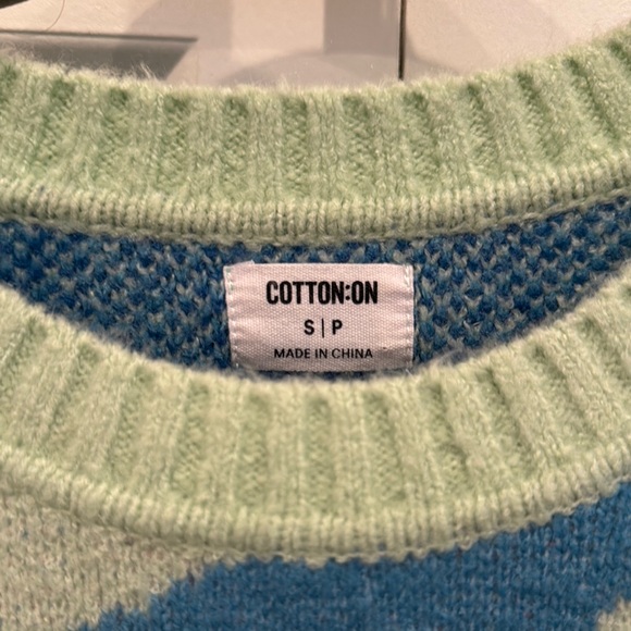 Colorful Abstract Pattern Sweater - Picture 3 of 3